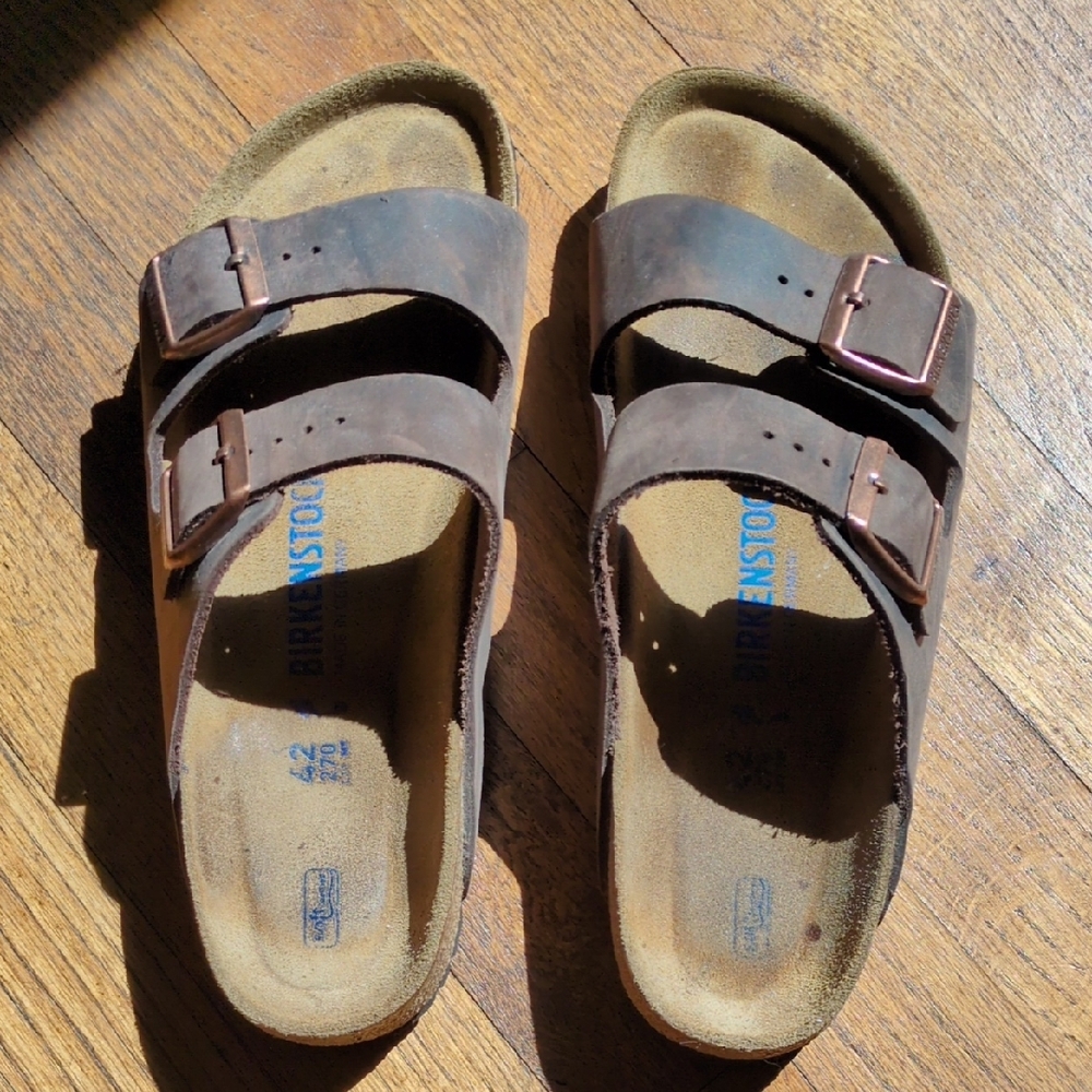 Birkenstock Arizona Soft footbed Leather Sandals - 42 Narrow - Picture 2 of 4